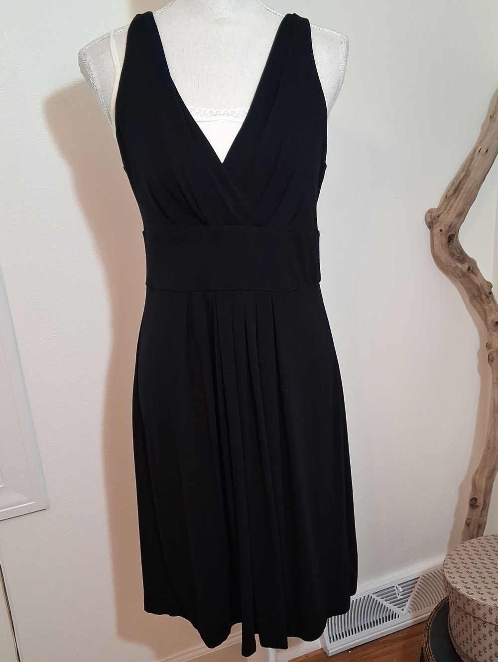 mercer & madison Black V-Neck Midi Dress